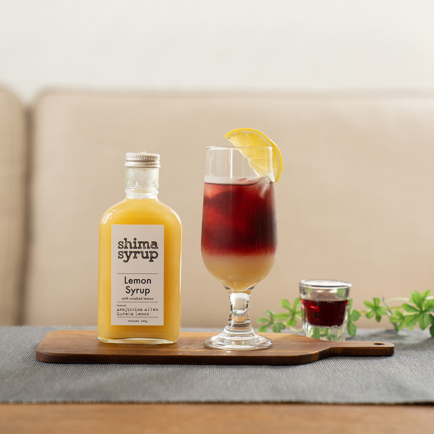 レモンシロップと赤ワインで「おうちBar」を楽しむ手作りカクテル